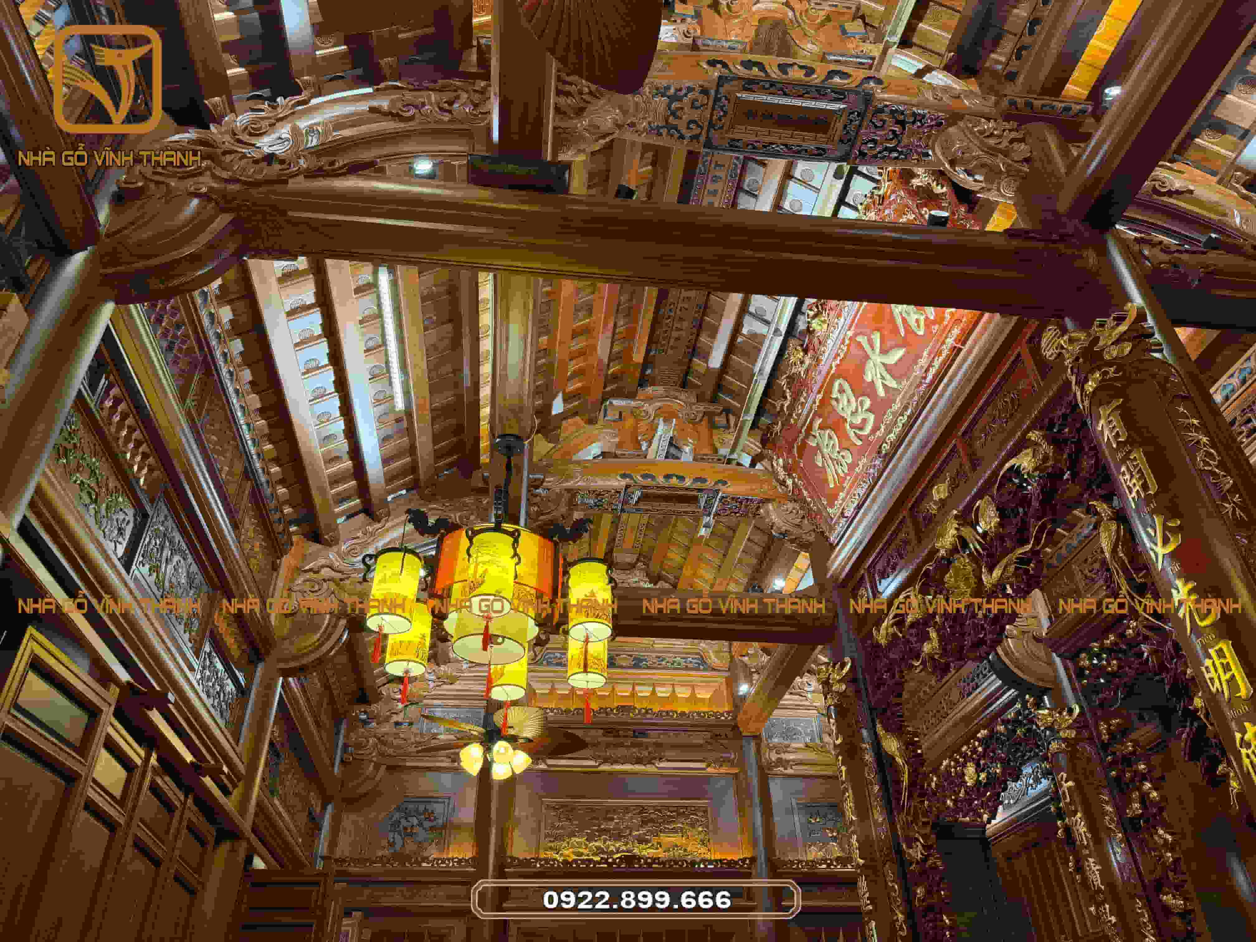 C&acirc;u đầu trong nh&agrave; gỗ kẻ truyền 3 gian bằng lim